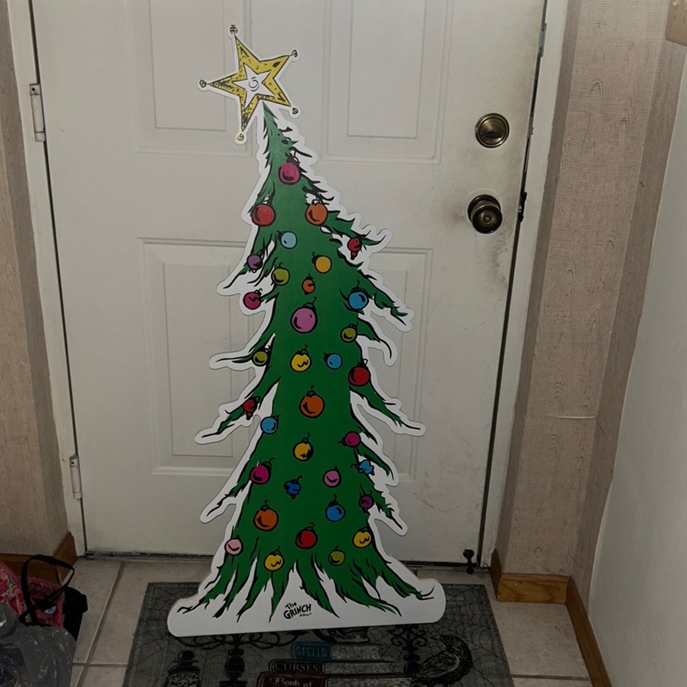Wooden grinch Christmas tree